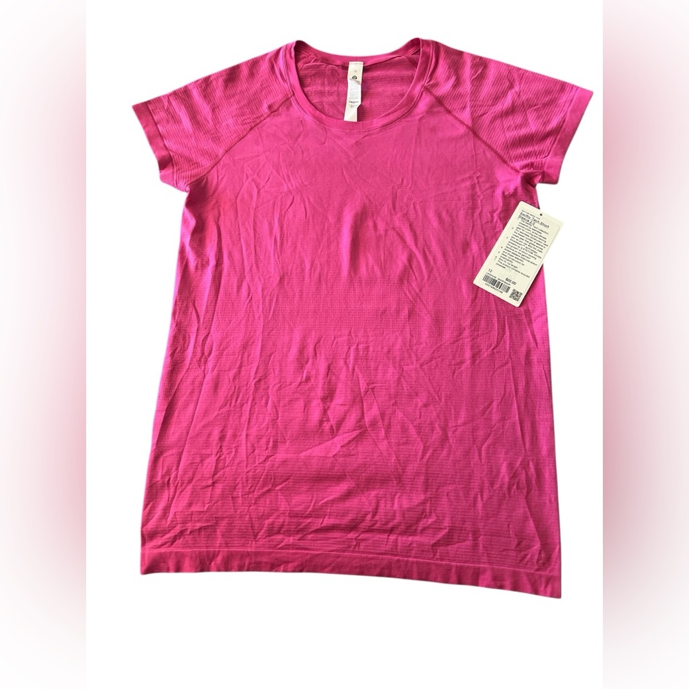 NWT  Lululemon Swiftly Tech Short Sleeve Shirt 2.0 in Sonic Pink size 12 - Picture 3 of 7